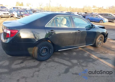 2014 Toyota Camry Le z USA, uszkodzony, nr VIN 4T4BF1FK7ER372099